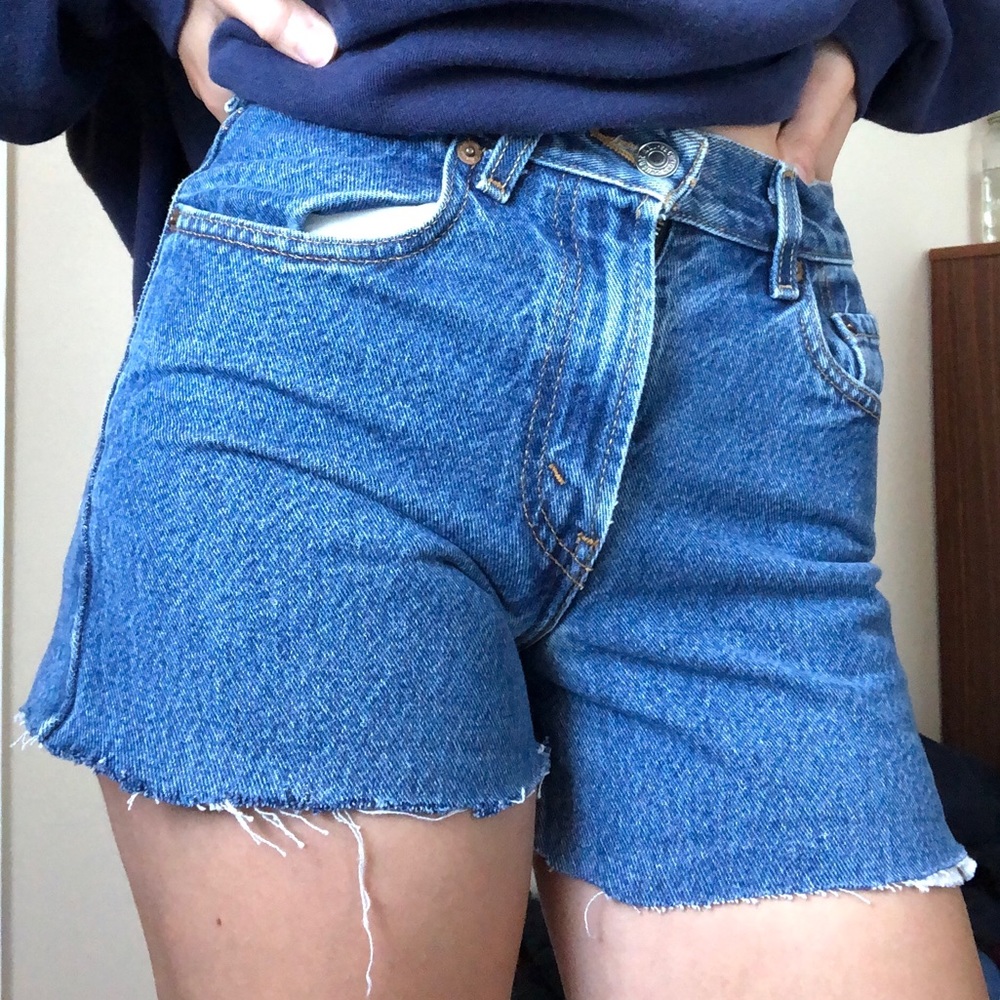 hand-cut levi jean shorts